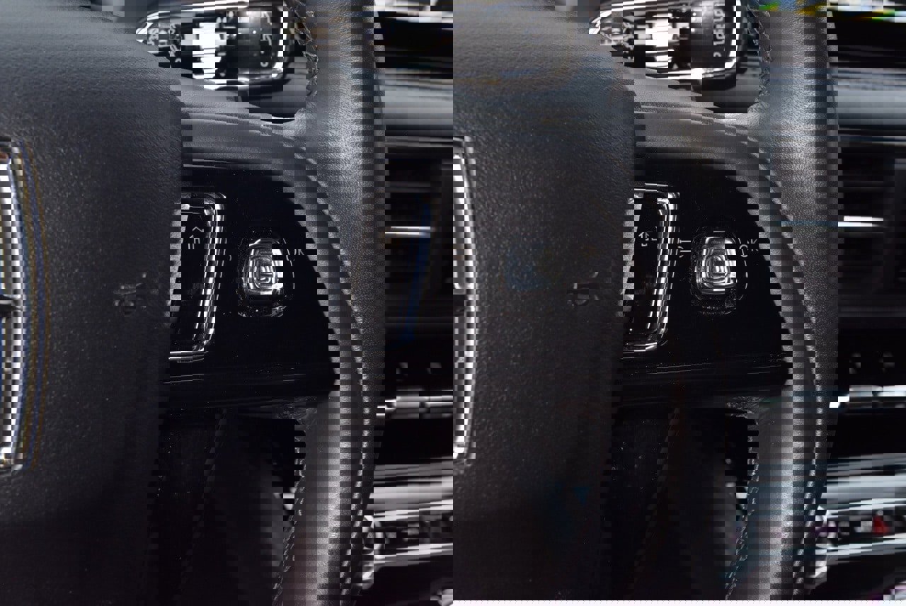 Used 2021 Lincoln Corsair Reserve w/ Equipment Group 201A image 25