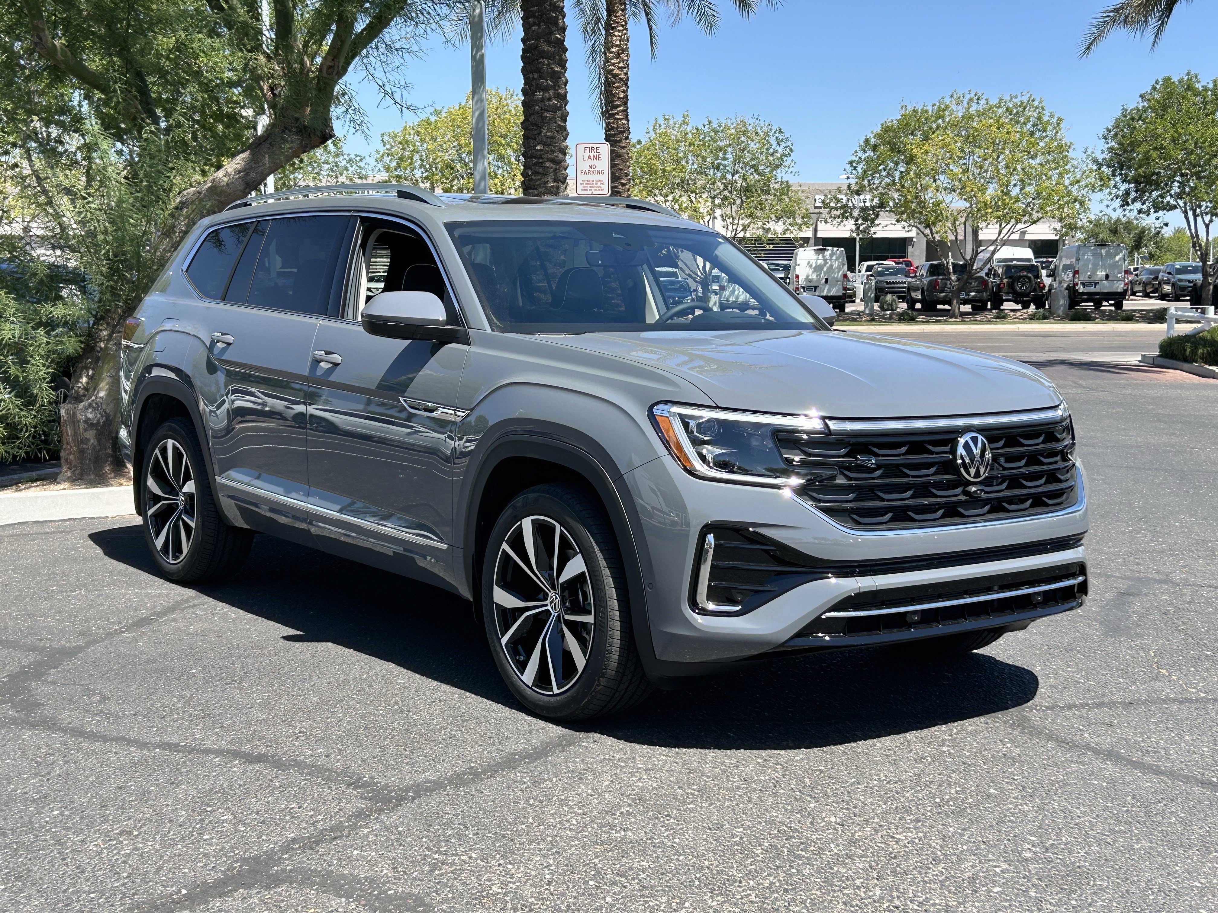 New 2026 Volkswagen Atlas SEL Premium R-Line AWD/4WD image 5