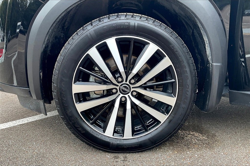 Used 2024 Nissan Pathfinder Platinum image 8