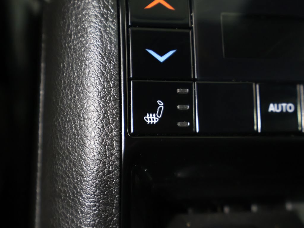 Used 2021 Jeep Grand Cherokee L Summit w/ Advanced Protech Group IV AWD/4WD image 67