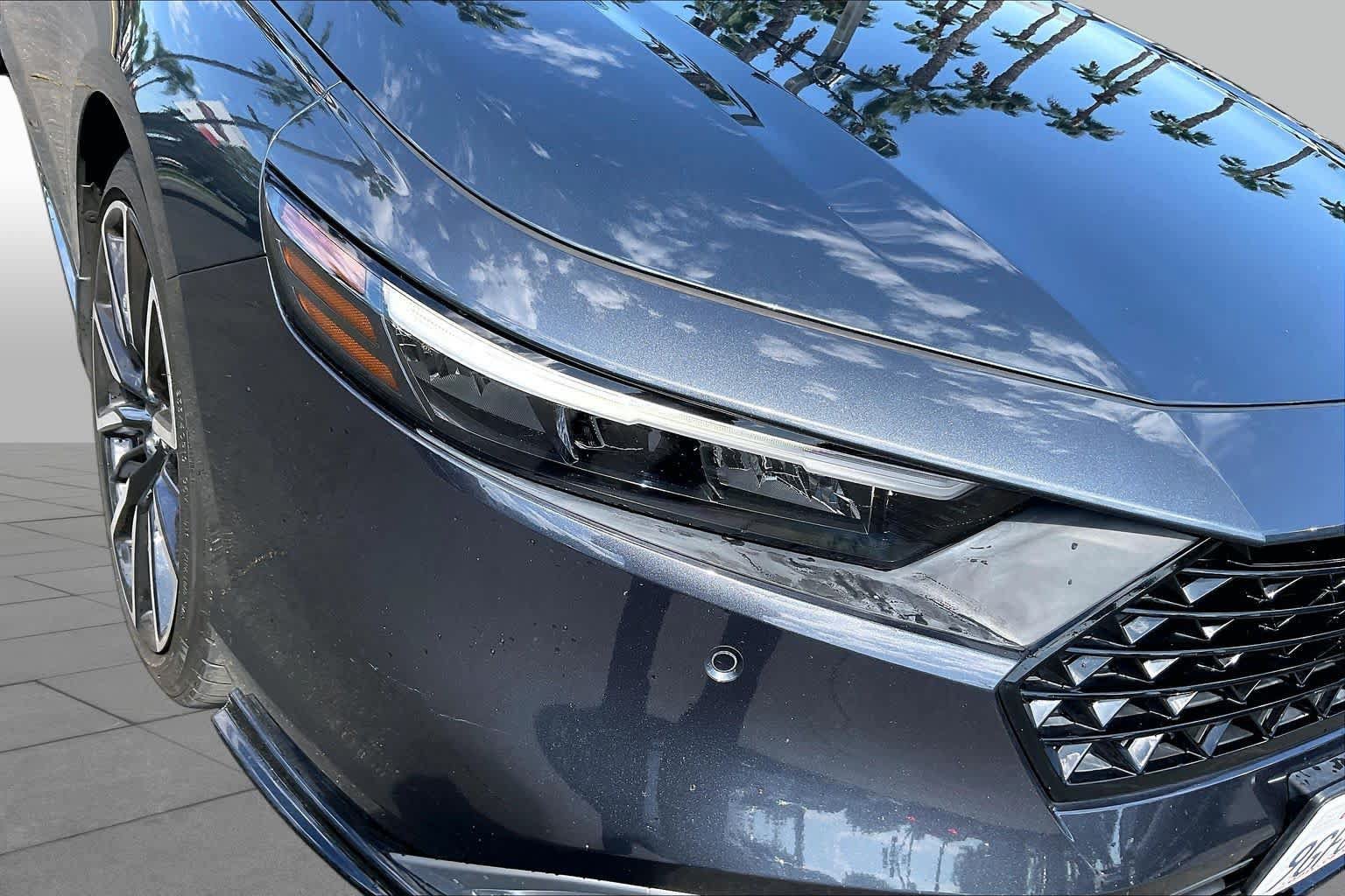 Used 2023 Honda Accord Touring image 27
