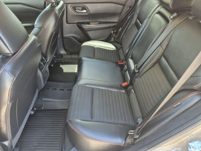 Certified 2025 Nissan Rogue SV AWD/4WD image 21