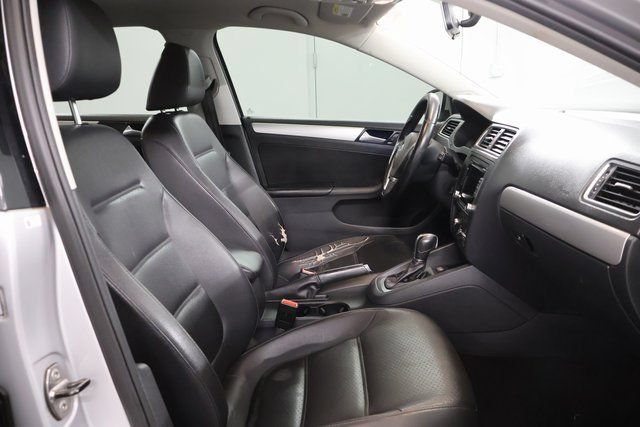 Used 2014 Volkswagen Jetta SE FWD image 24