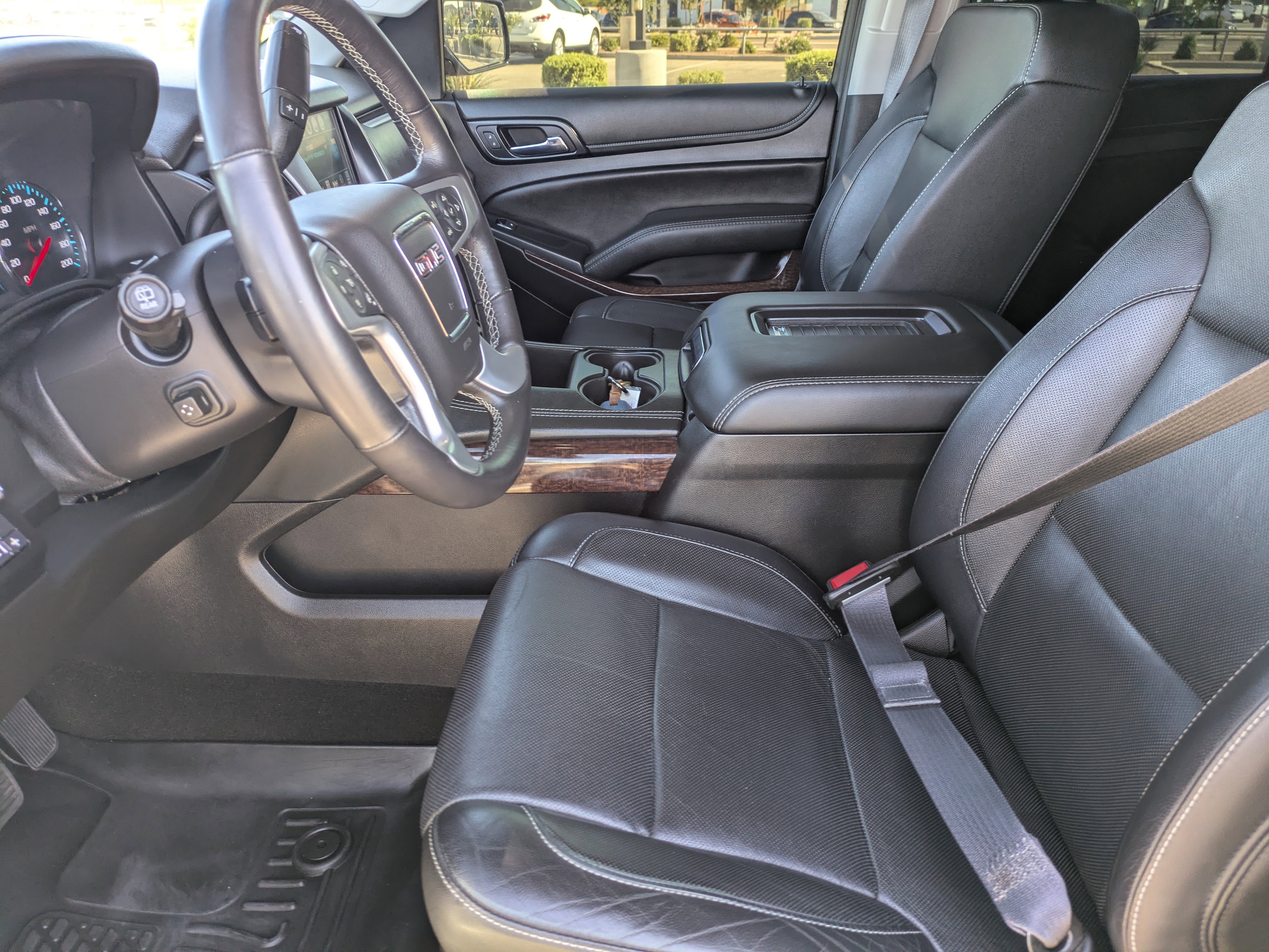 Used 2017 GMC Yukon SLT w/ Open Road Package image 26