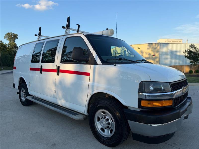 Used 2018 Chevrolet Express 2500 w/ Driver Convenience Package RWD image 13