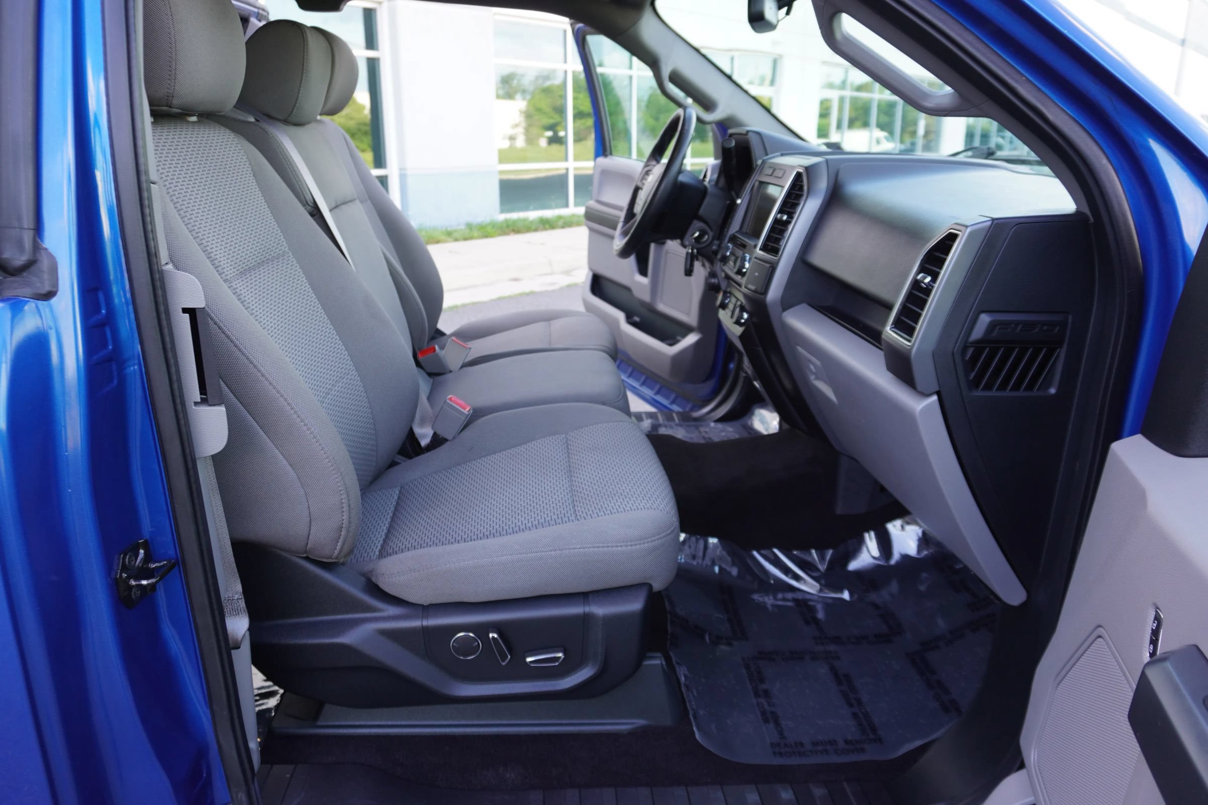Used 2018 Ford F150 XLT w/ Equipment Group 302A Luxury AWD/4WD image 10