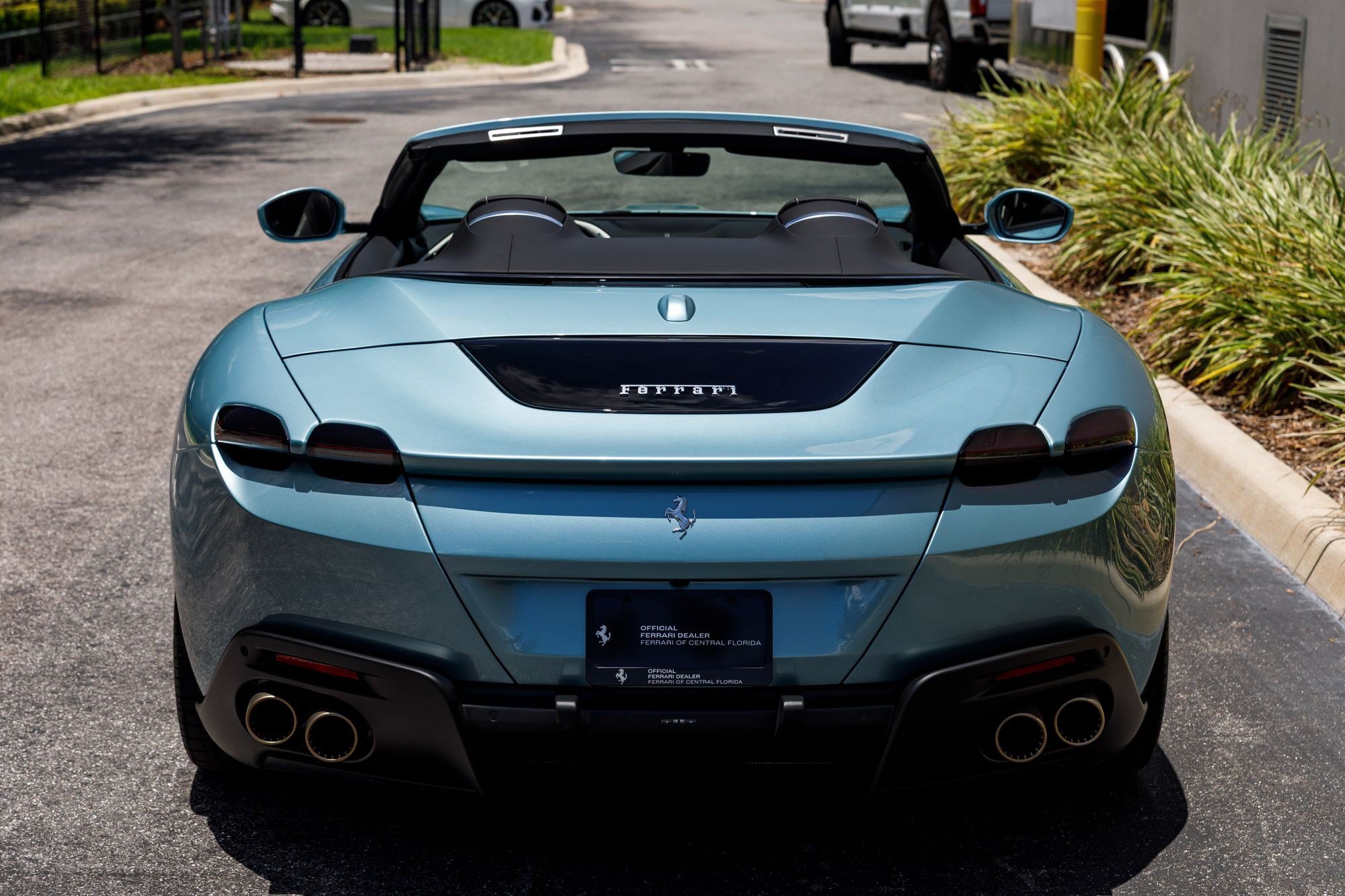 Used 2026 Ferrari Roma Spider RWD image 4