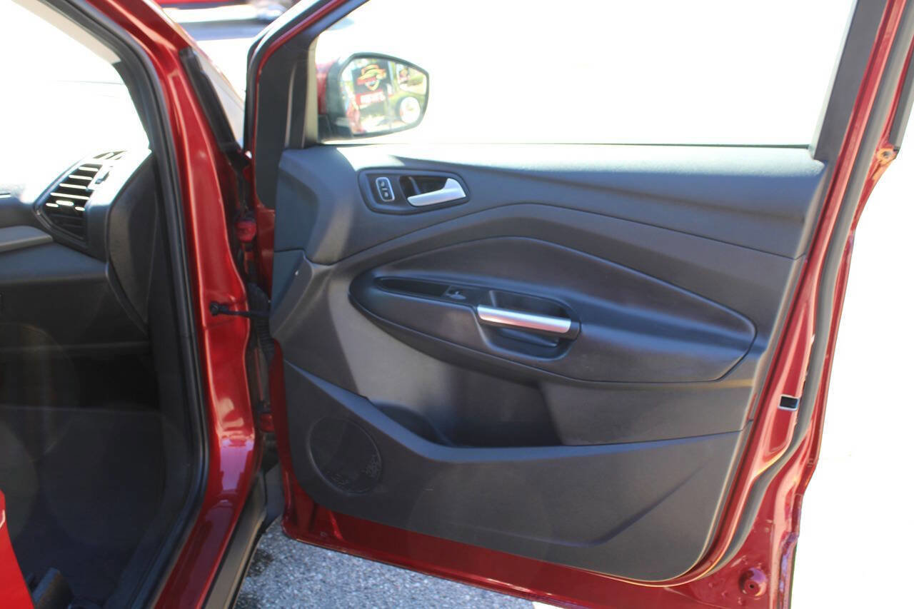 Used 2017 Ford Escape SE image 72