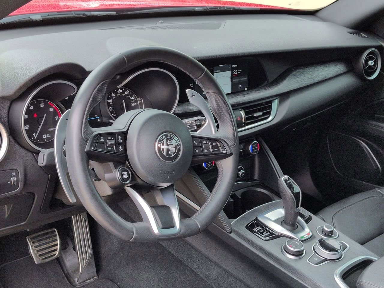 Used 2023 Alfa Romeo Stelvio Sprint RWD image 10