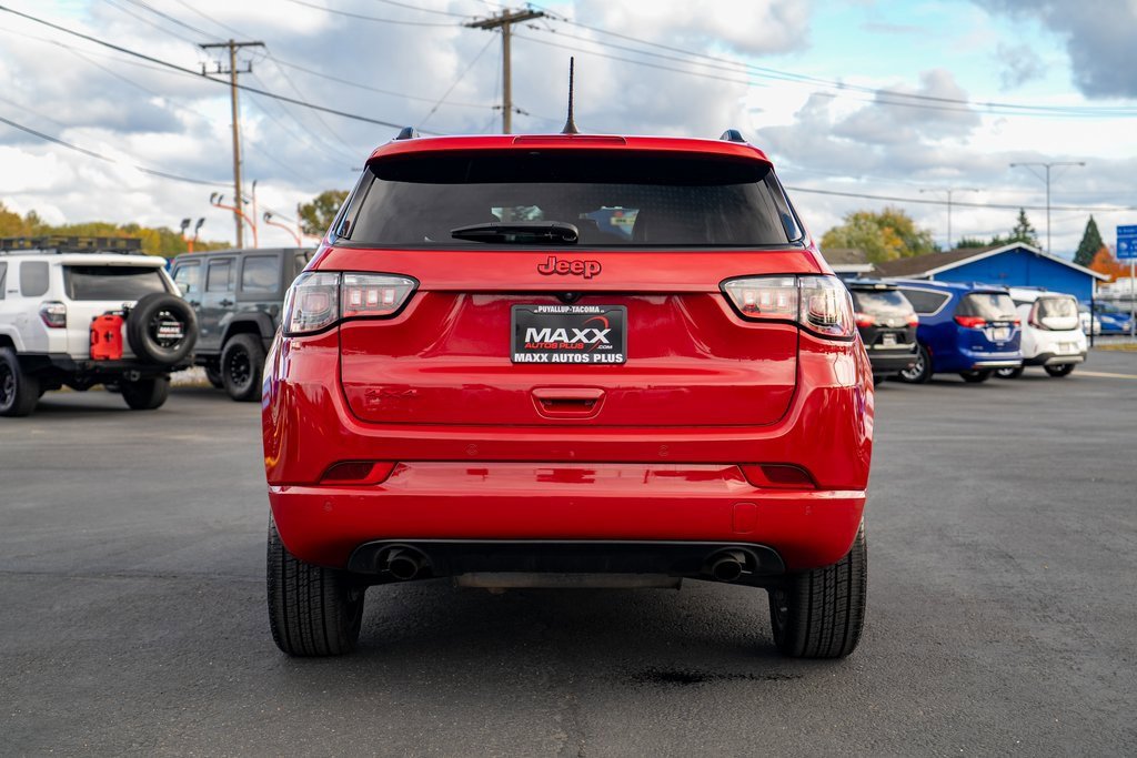 Used 2023 Jeep Compass Limited image 10
