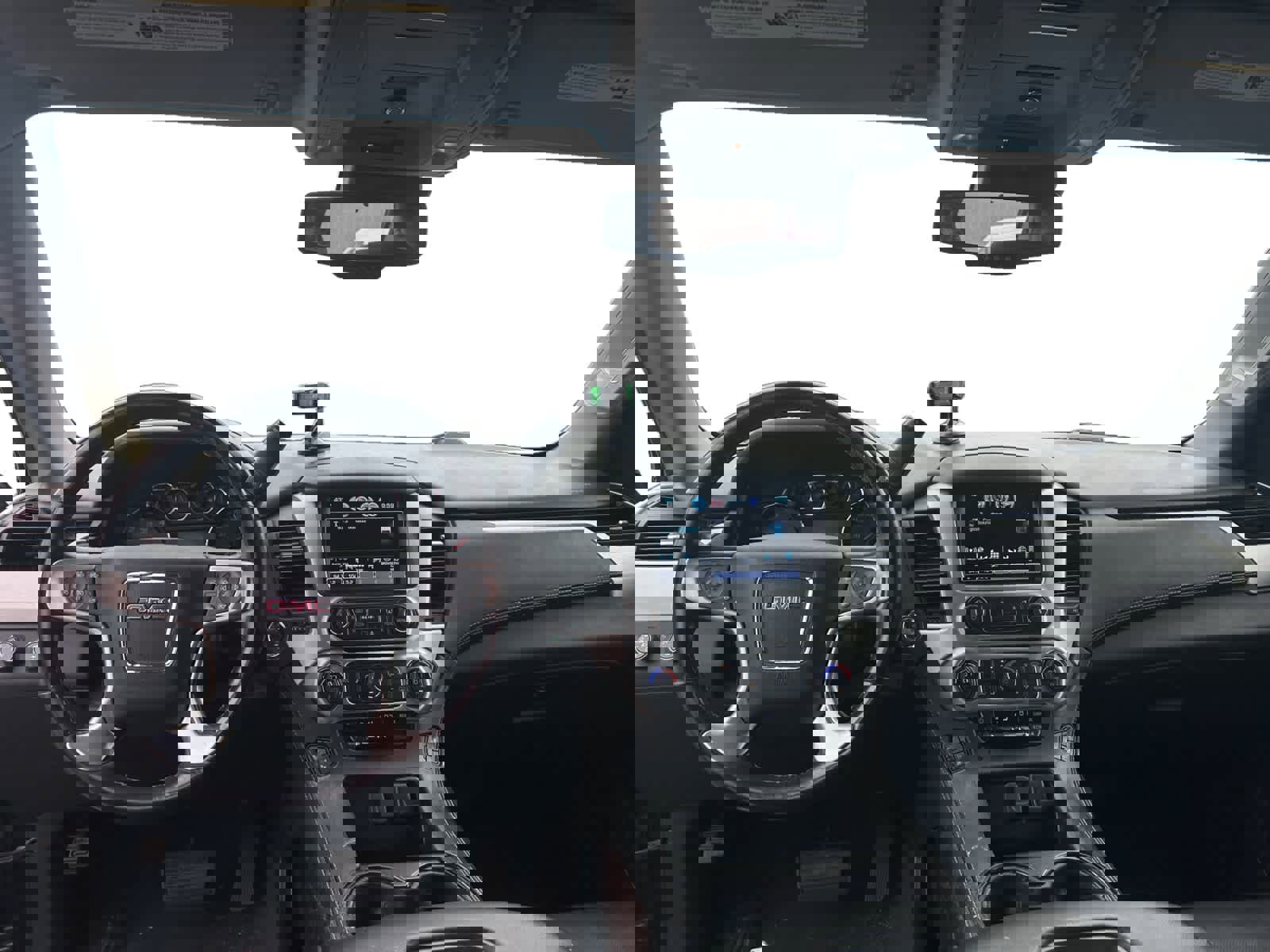 Used 2019 GMC Yukon XL SLT image 10