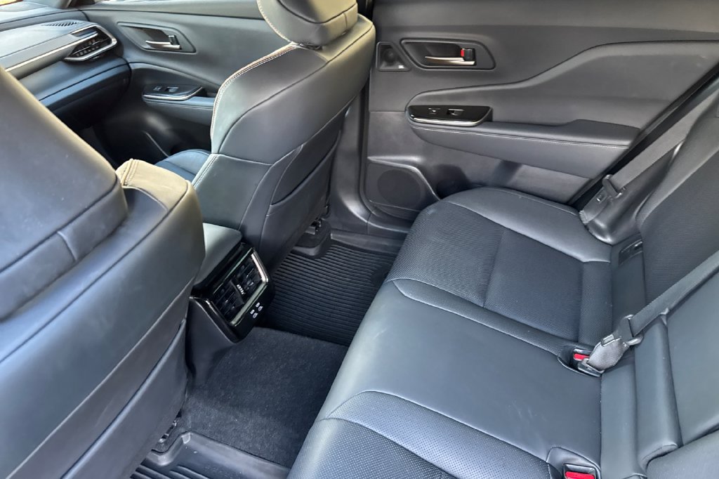 Used 2025 Toyota Crown Signia w/ Advanced Technology Package AWD/4WD image 17