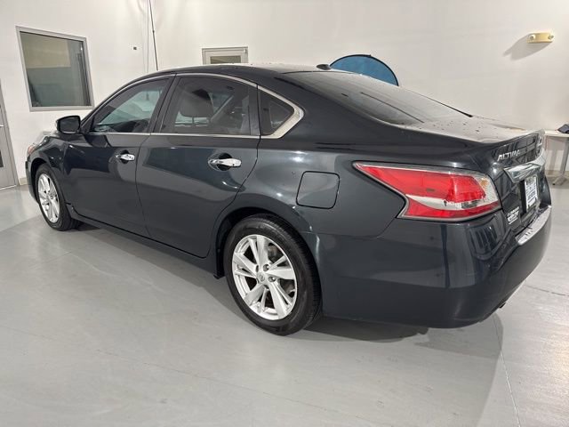 Used 2014 Nissan Altima 2.5 SL w/ Technology Package FWD image 7