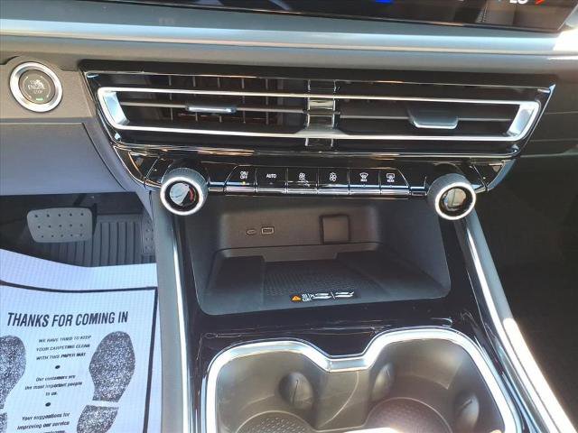 New 2026 Chevrolet Traverse LT w/ LPO, Floor Liner Package image 26