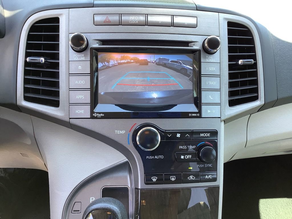 Used 2015 Toyota Venza LE AWD/4WD image 25