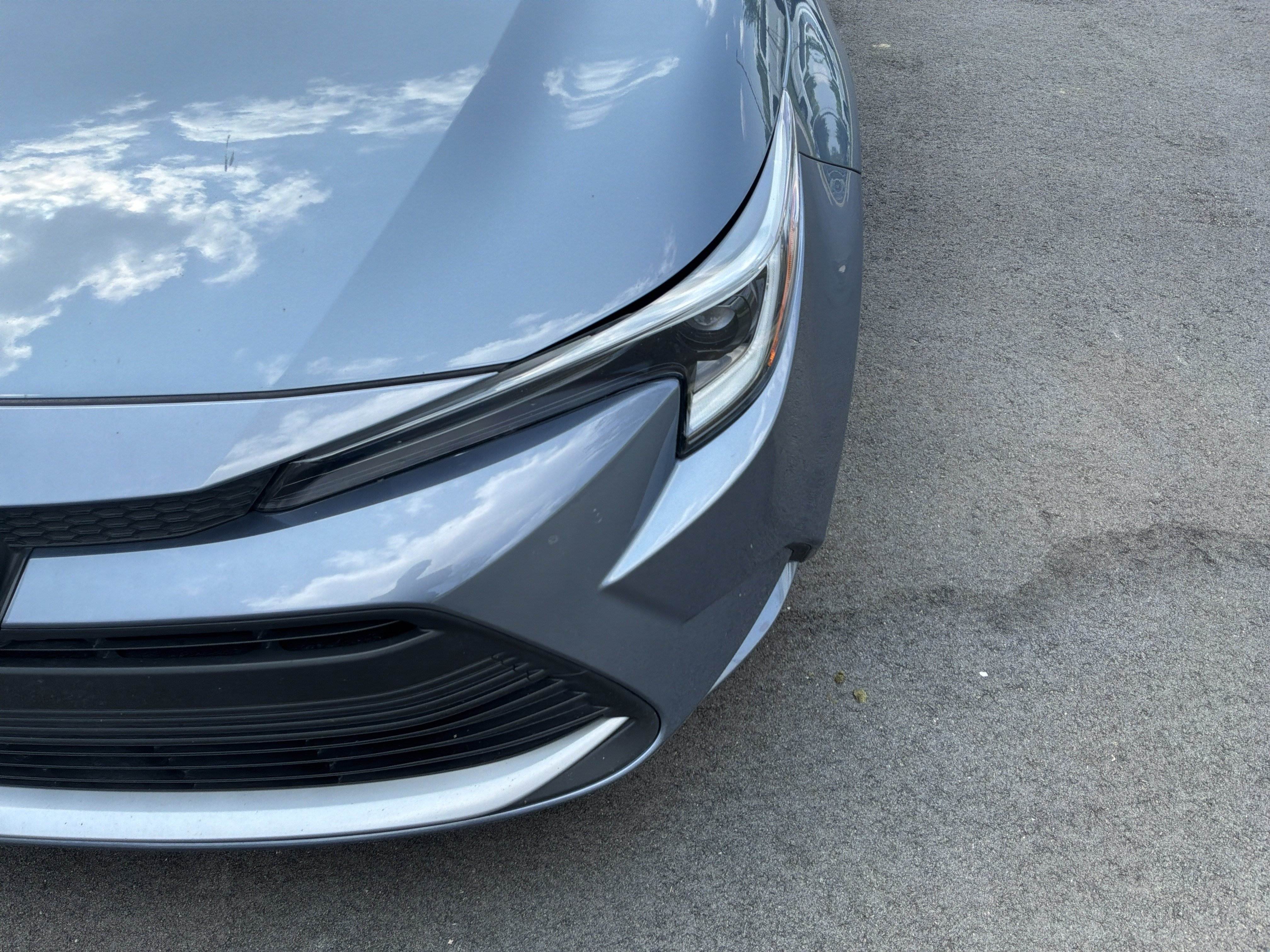 Used 2023 Toyota Corolla XLE FWD image 6