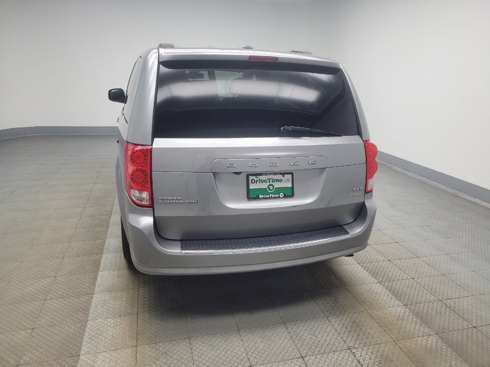 Used 2019 Dodge Grand Caravan SXT FWD image 6