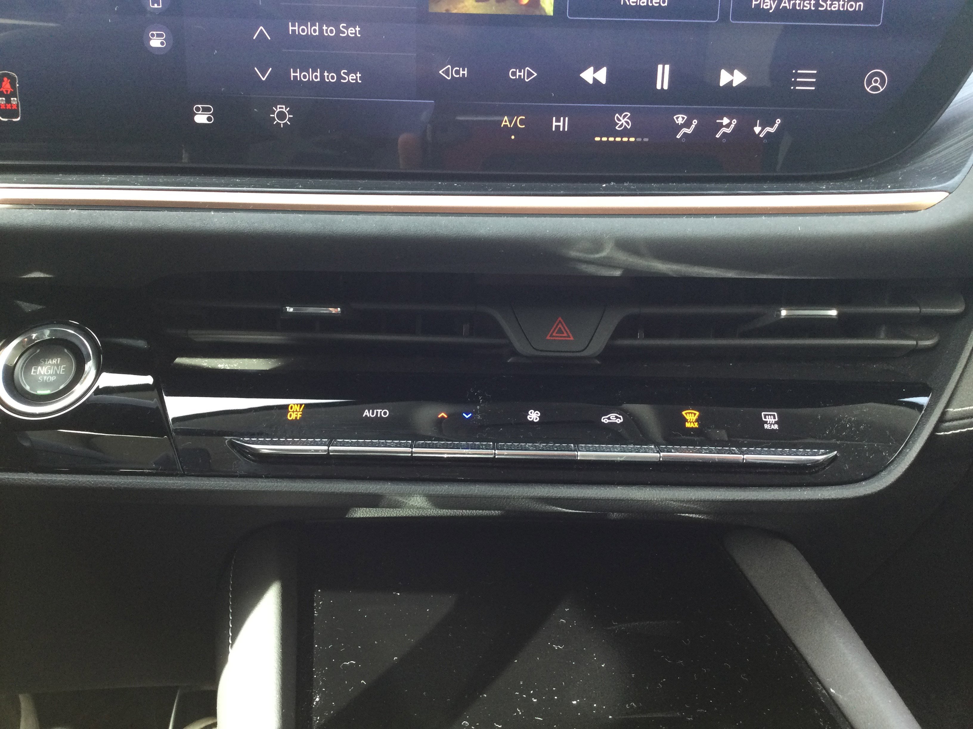 Used 2025 Buick Envision Sport Touring image 12