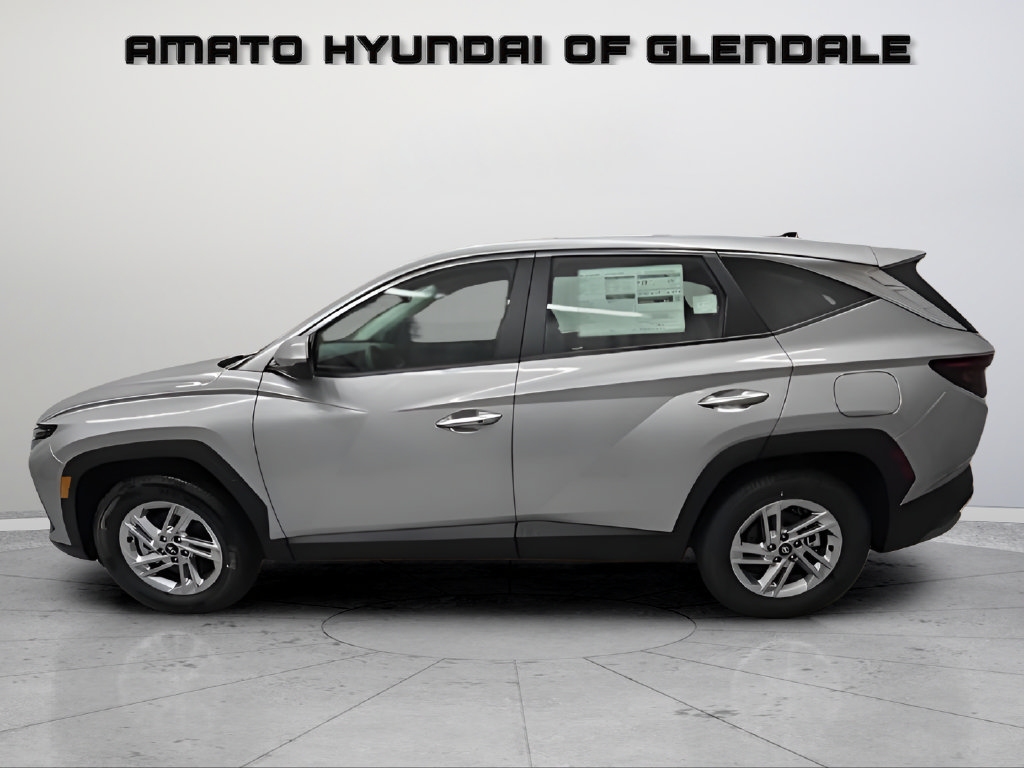 New 2026 Hyundai Tucson SE FWD image 2