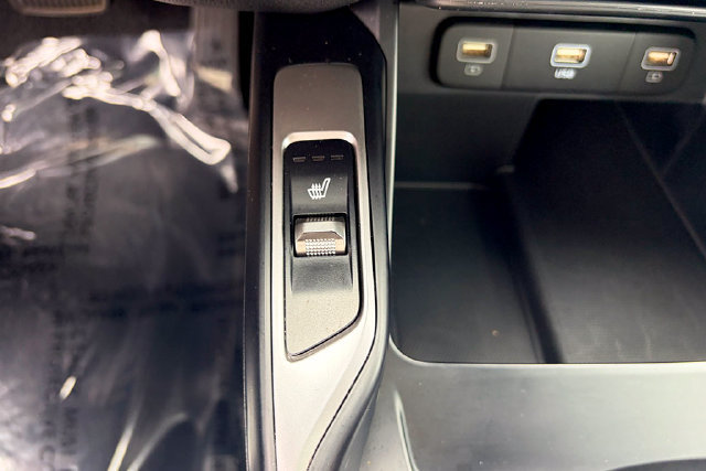 Used 2022 Kia Sorento S w/ Panoramic Sunroof Package AWD/4WD image 15