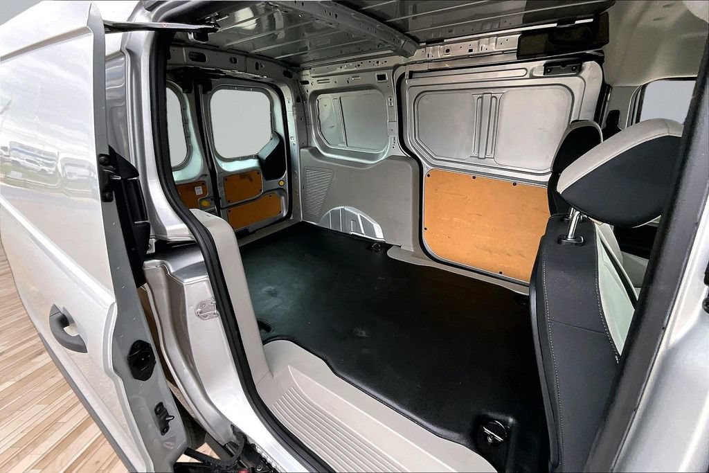 Used 2023 Ford Transit Connect XLT FWD image 24