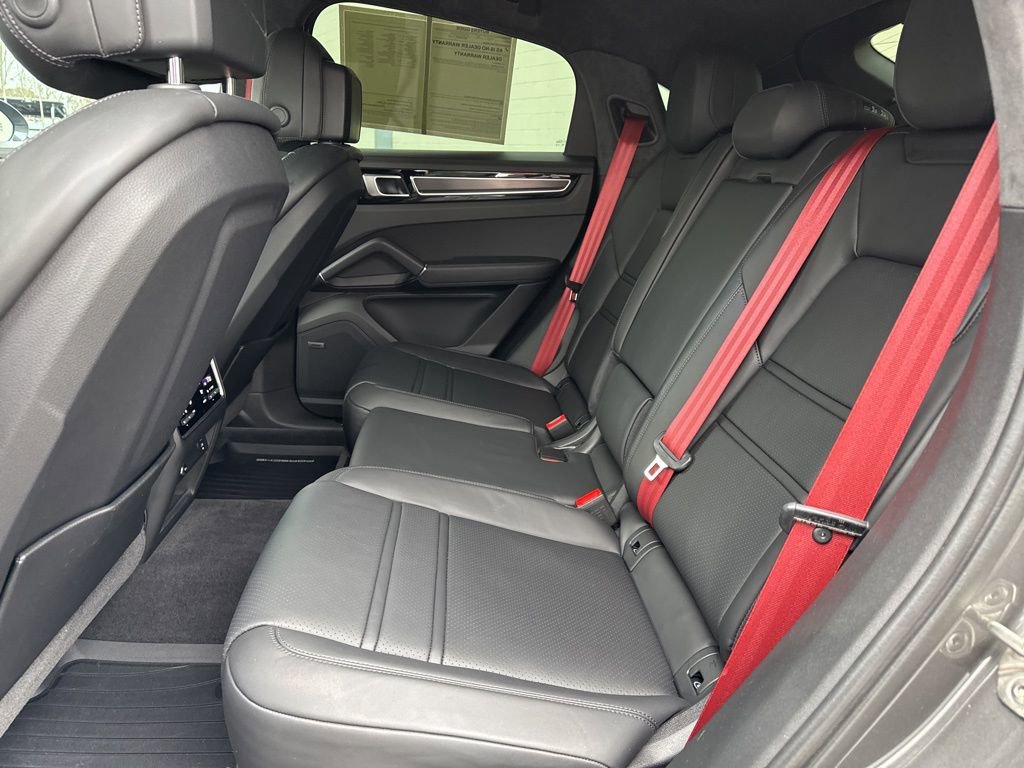 Used 2023 Porsche Cayenne GTS image 16