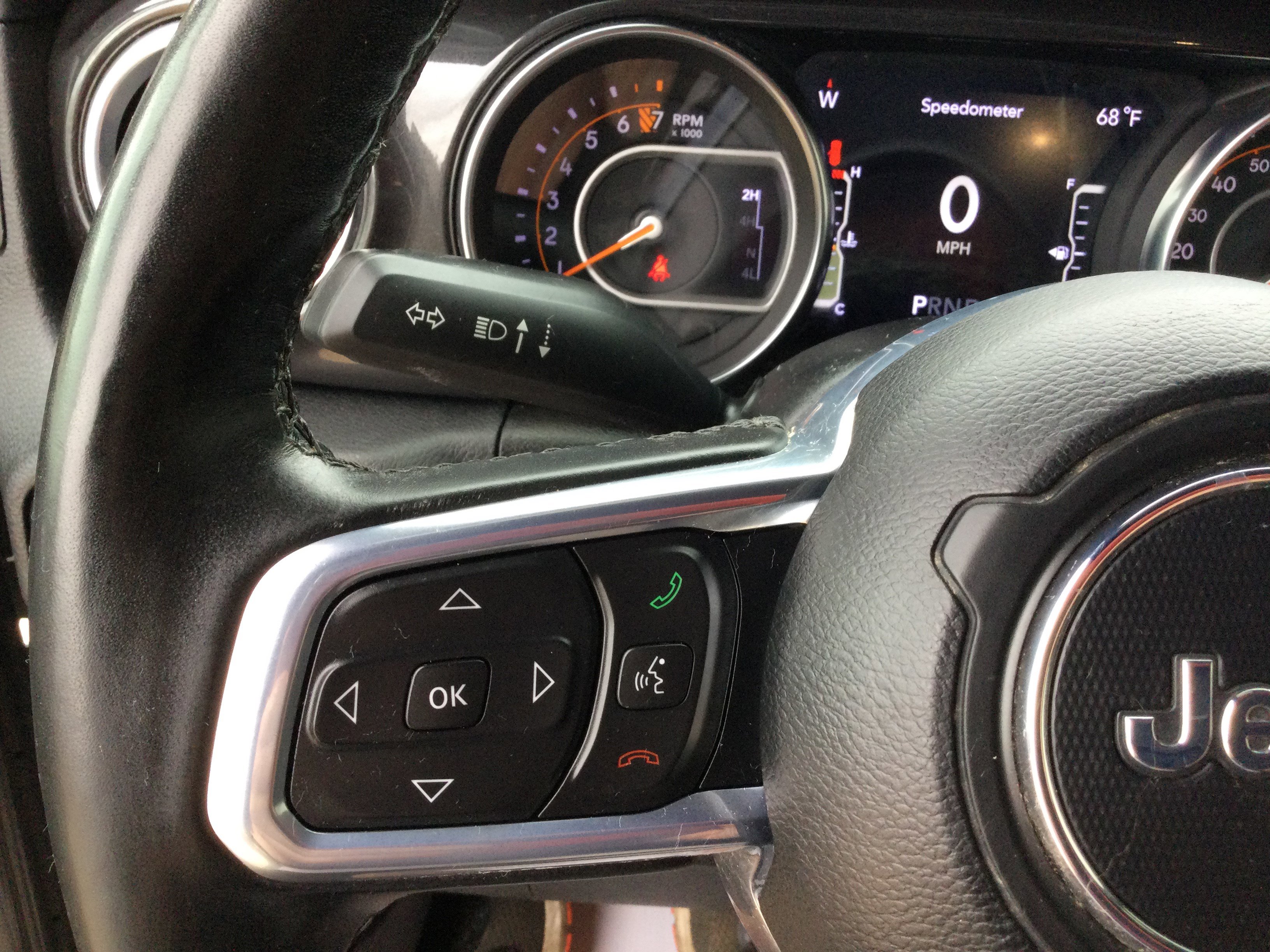 Used 2020 Jeep Wrangler Unlimited Sahara image 17