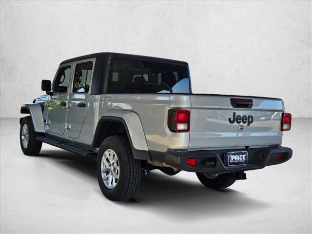 Used 2023 Jeep Gladiator Sport image 7