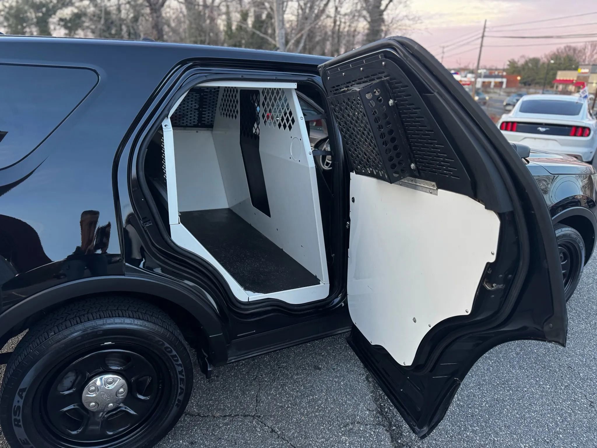 Used 2016 Ford Explorer 4WD Police Interceptor image 15