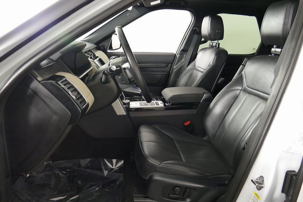 Used 2019 Land Rover Discovery HSE AWD/4WD image 13