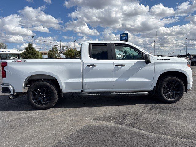 Certified 2025 Chevrolet Silverado 1500 Custom w/ Turbomax Blackout Package image 10