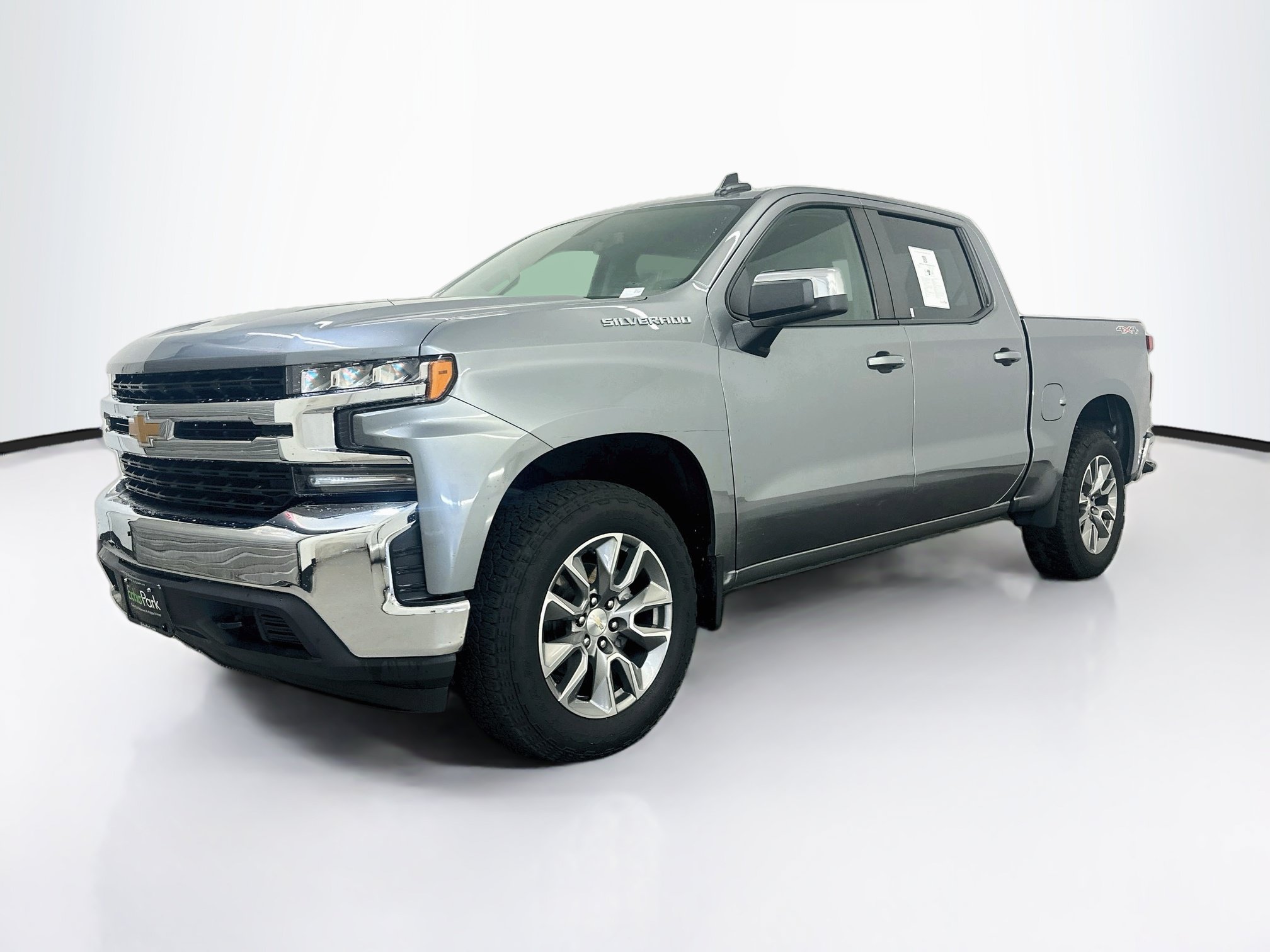 Used 2022 Chevrolet Silverado 1500 LT AWD/4WD image 3