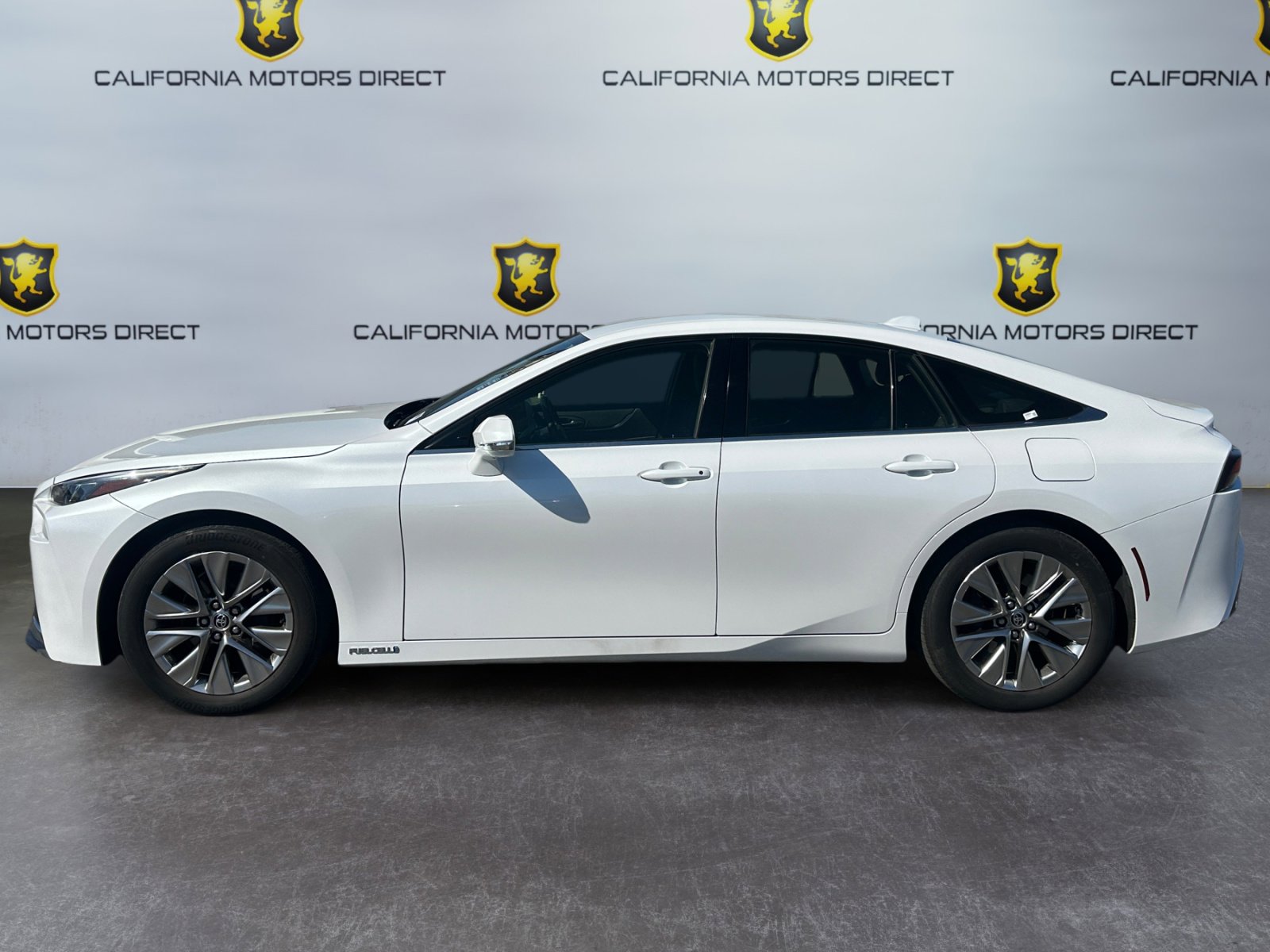 Used 2021 Toyota Mirai XLE w/ Advanced Technology Package image 2