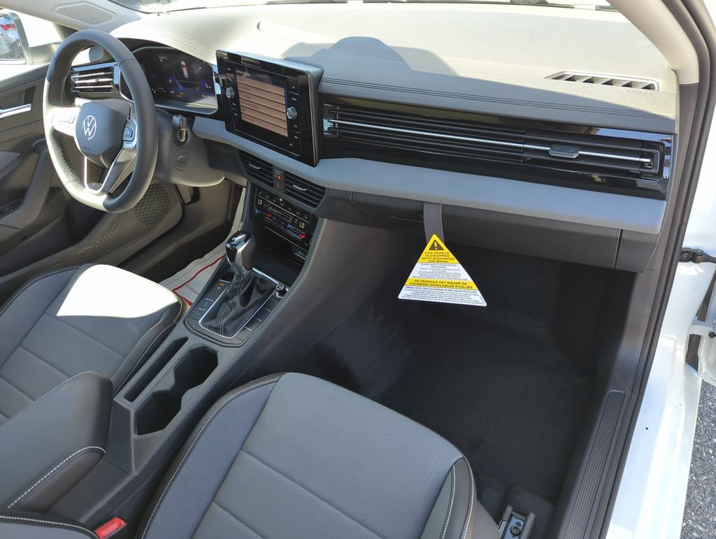 New 2026 Volkswagen Jetta SE FWD image 18