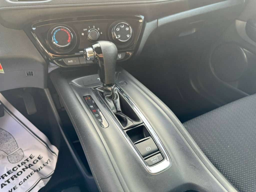 Used 2016 Honda HR-V LX image 26