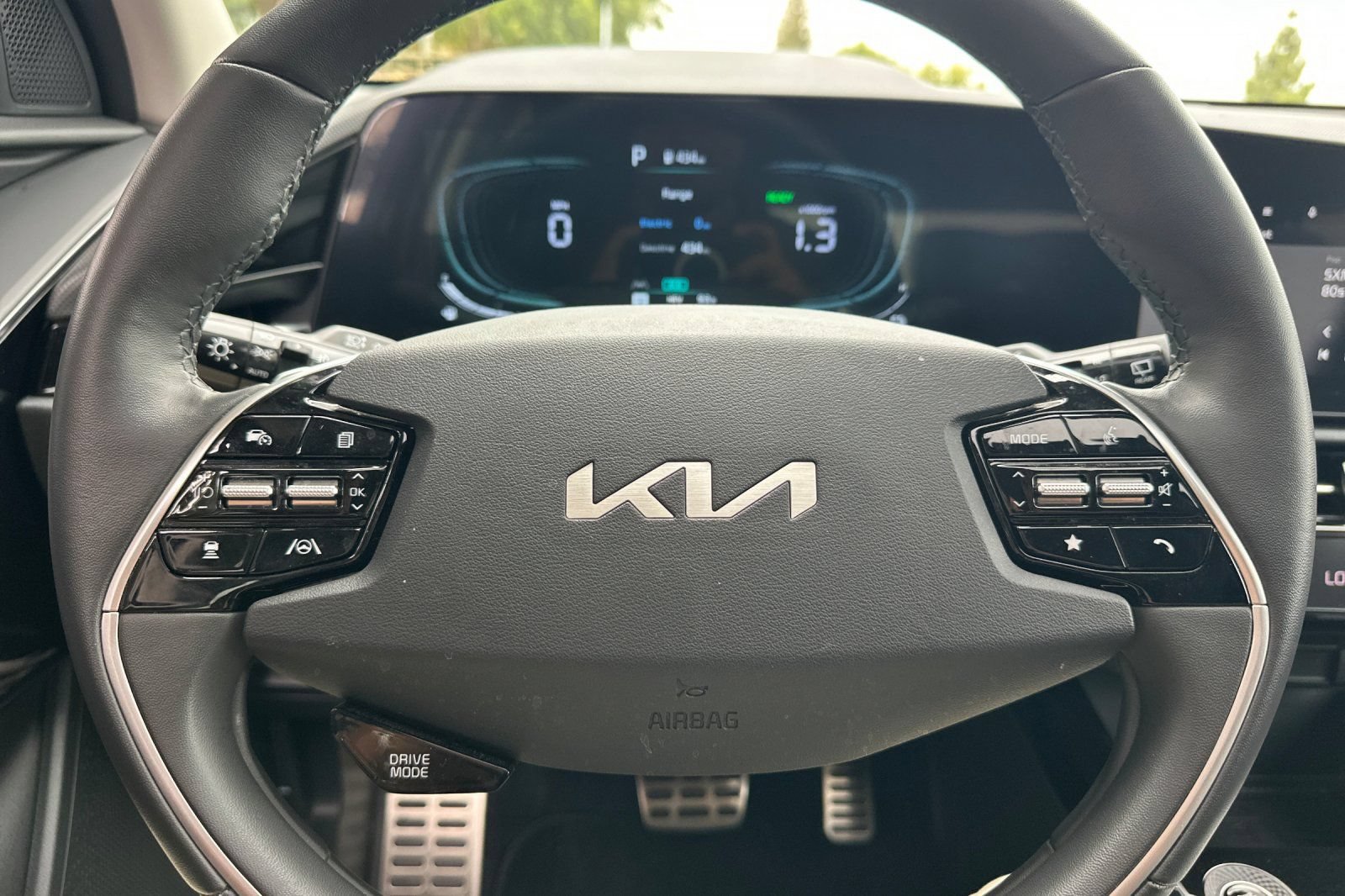 Certified 2024 Kia Niro SX Touring FWD image 21