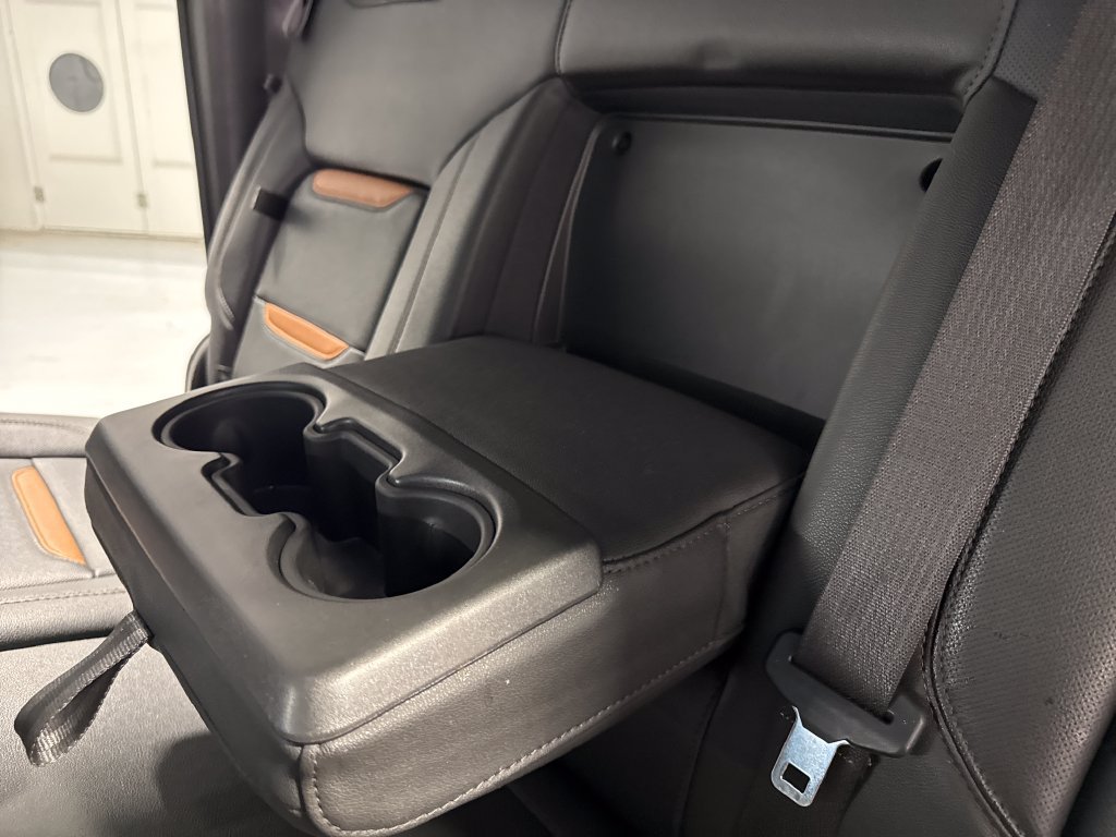 Used 2024 GMC Sierra 2500 AT4 w/ AT4 Premium Plus Package AWD/4WD image 45