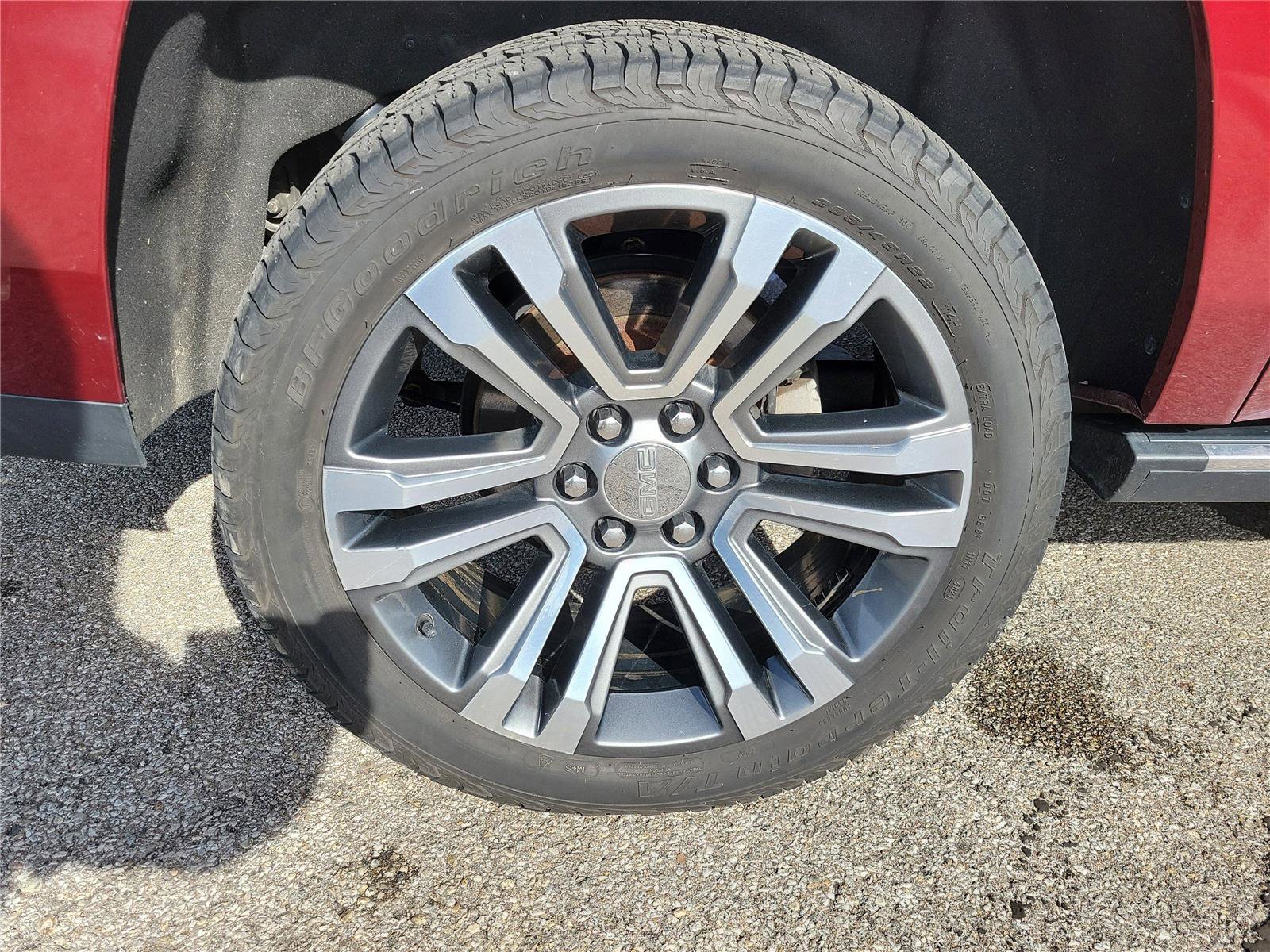 Used 2018 GMC Yukon XL Denali w/ Denali Ultimate Package image 5