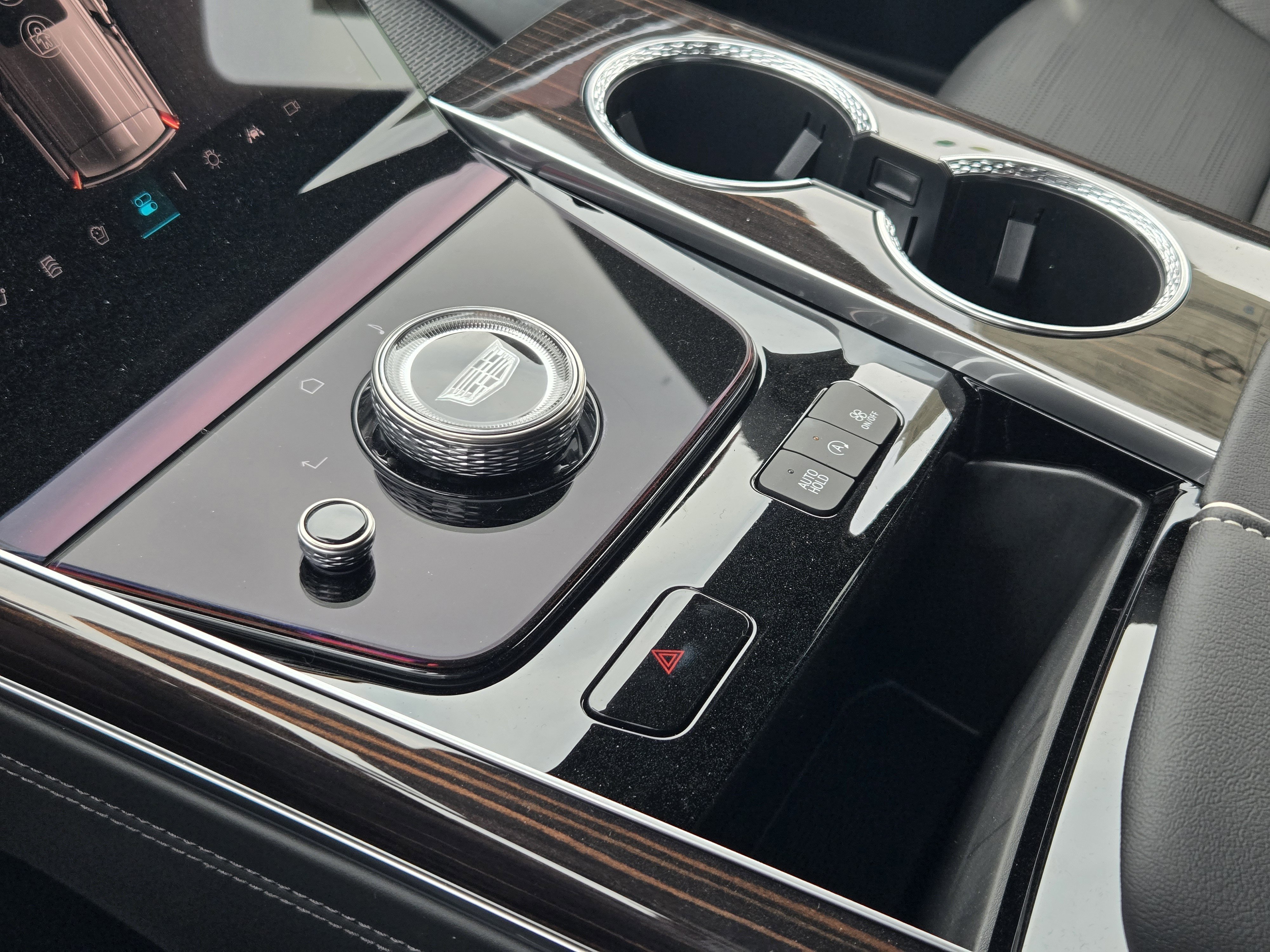 New 2025 Cadillac Escalade Premium Luxury w/ Touring Package image 14