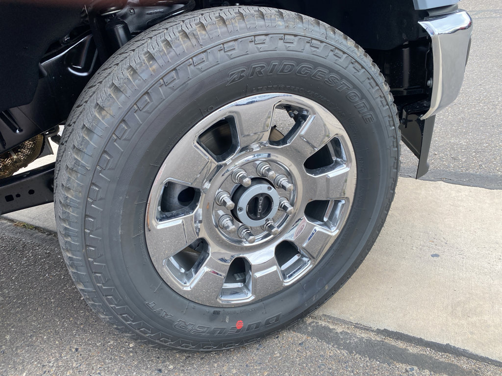 New 2026 Ford F250 4x4 Crew Cab Super Duty image 2