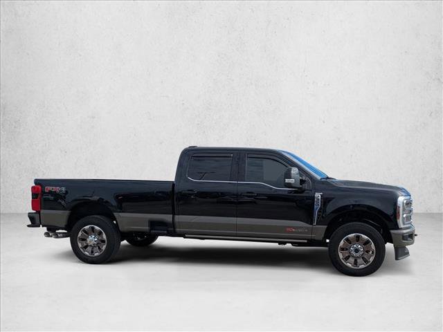 Used 2026 Ford F350 King Ranch w/ FX4 Off-Road Package image 4