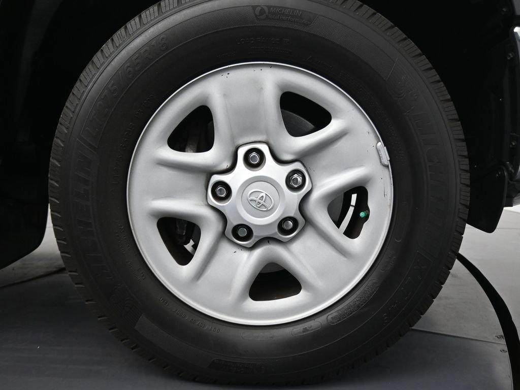 Used 2017 Toyota Tundra SR5 image 11