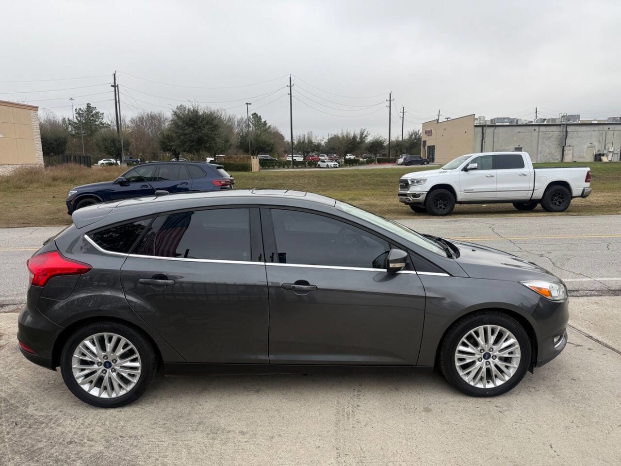 Used 2018 Ford Focus Titanium image 6