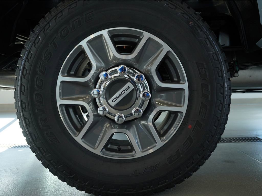 New 2026 Ford F350 Lariat w/ FX4 Off-Road Package image 29