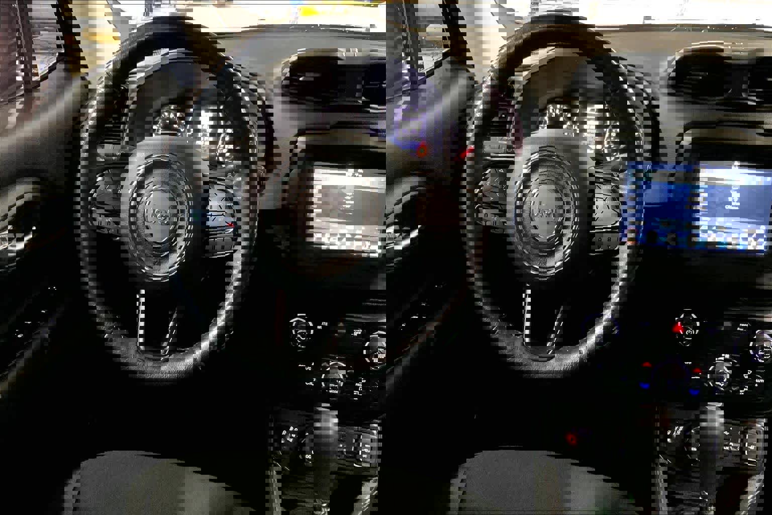 Used 2020 Jeep Renegade Altitude image 7