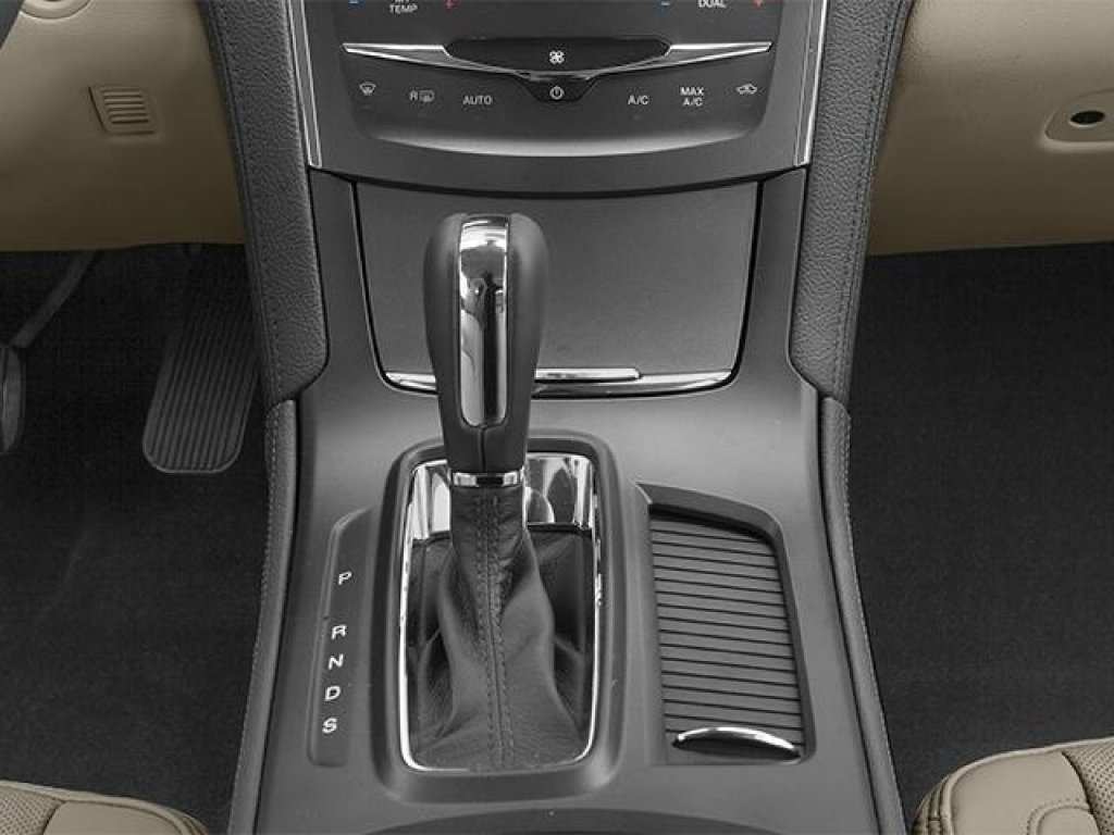 Used 2014 Lincoln MKS w/ Equipment Group 101A FWD image 8
