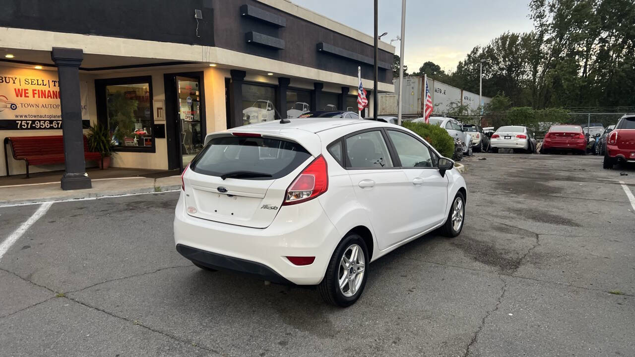 Used 2018 Ford Fiesta SE FWD image 7
