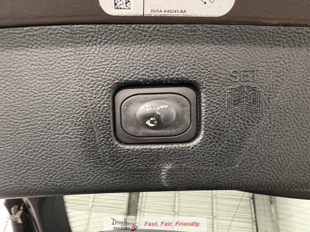 Used 2019 Ford Edge SEL w/ Equipment Group 201A FWD image 36