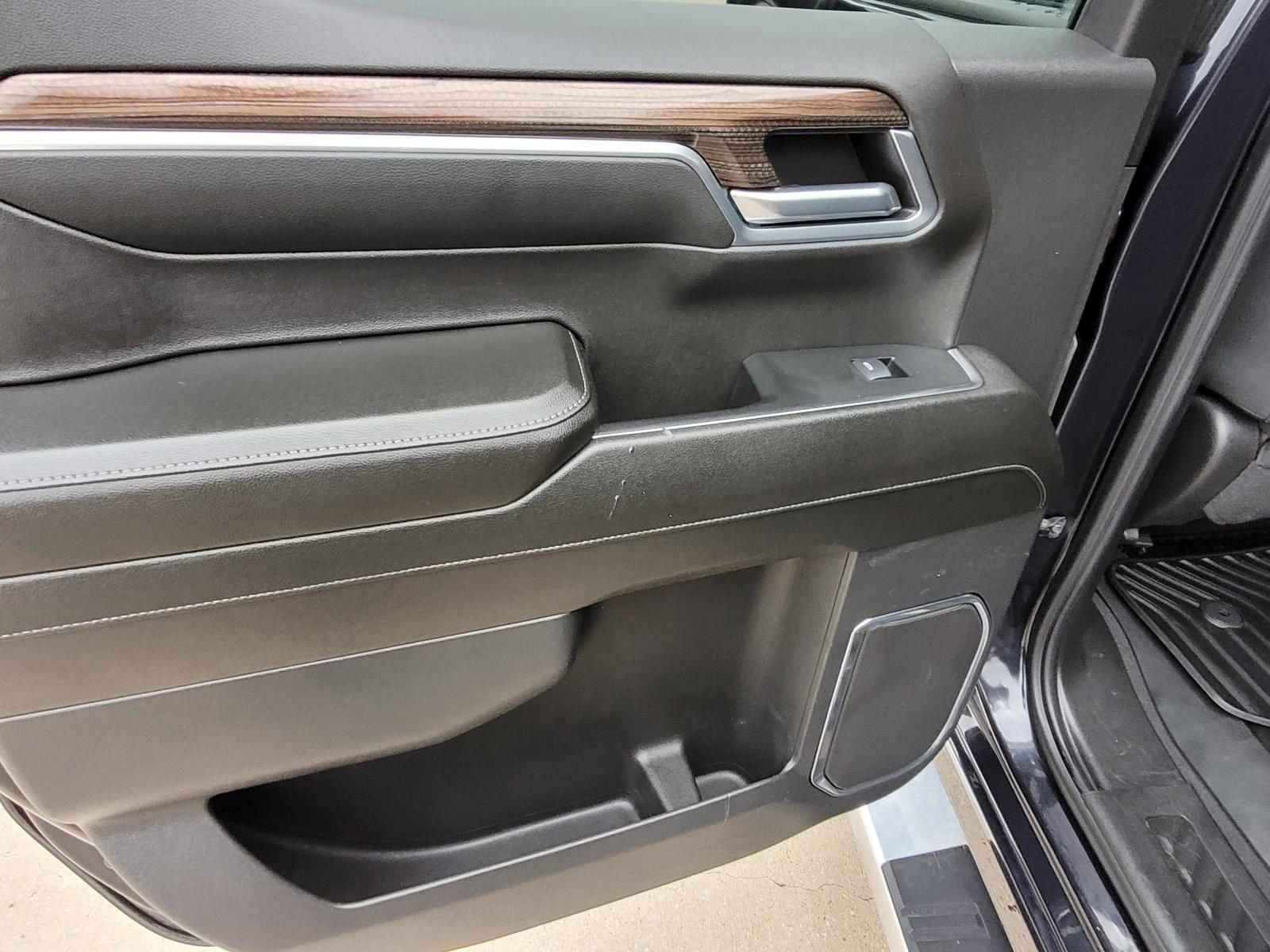 Used 2024 Chevrolet Silverado 1500 LT AWD/4WD image 13