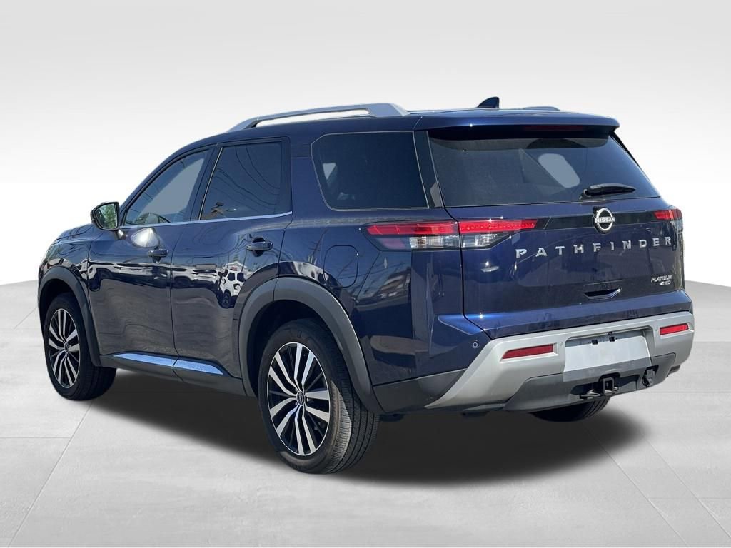 Certified 2023 Nissan Pathfinder Platinum w/ Black Appearance Package AWD/4WD image 5